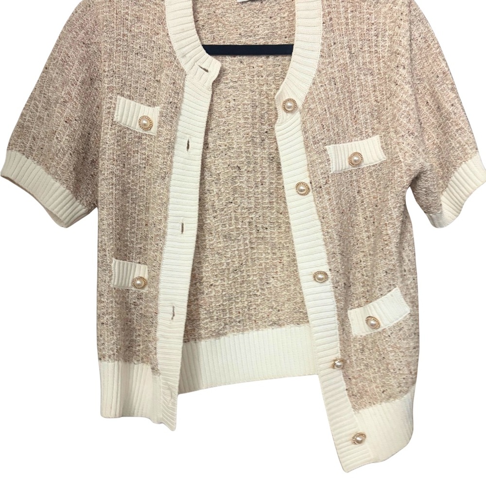 Women's Cream and Tan Sweater